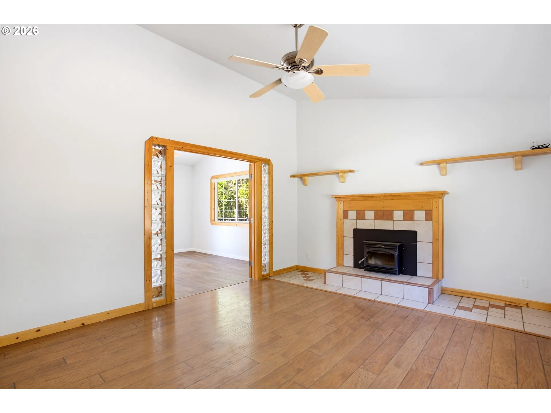 Living Room-Ceiling Fan