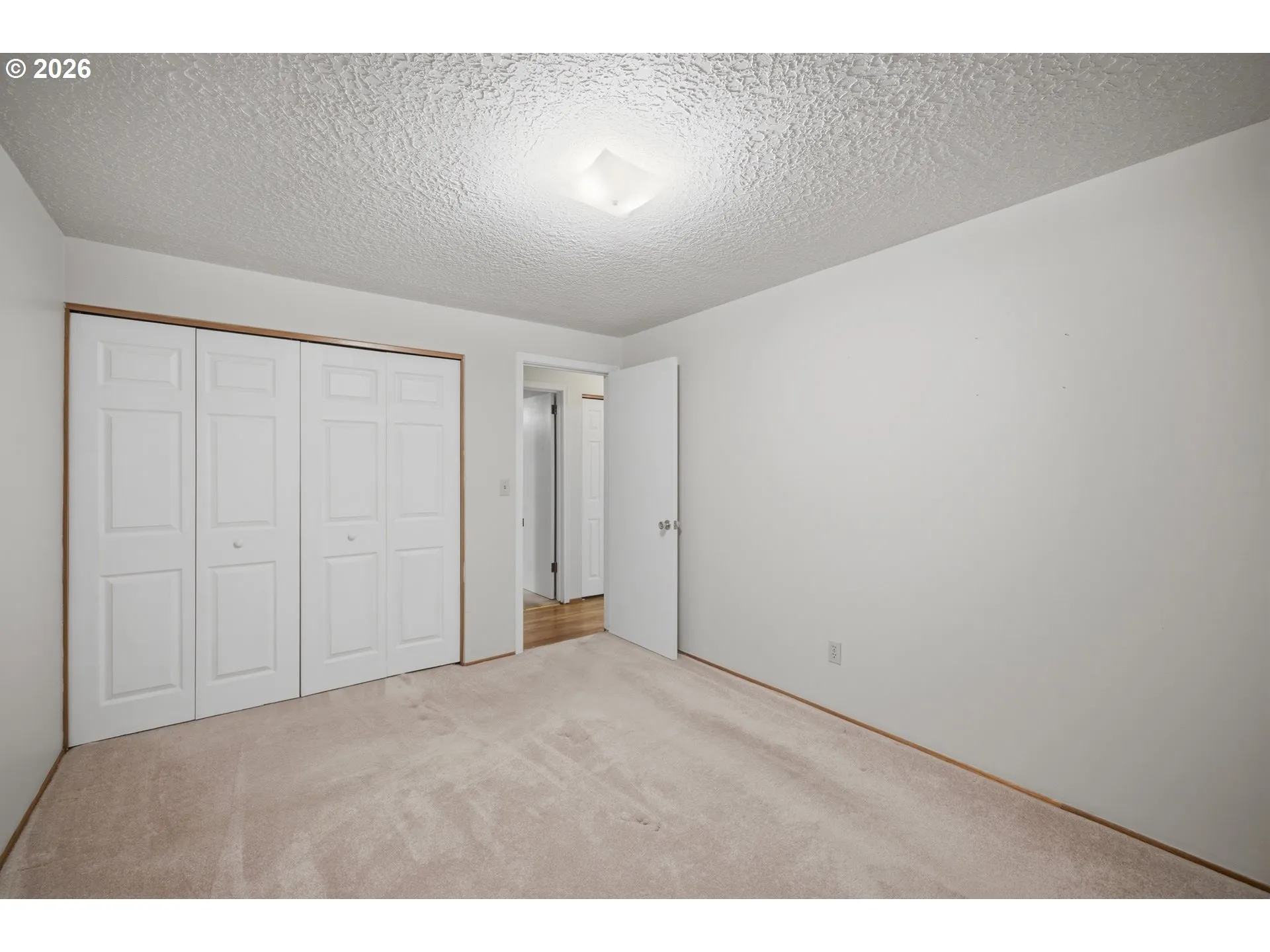 Bedroom, Primary