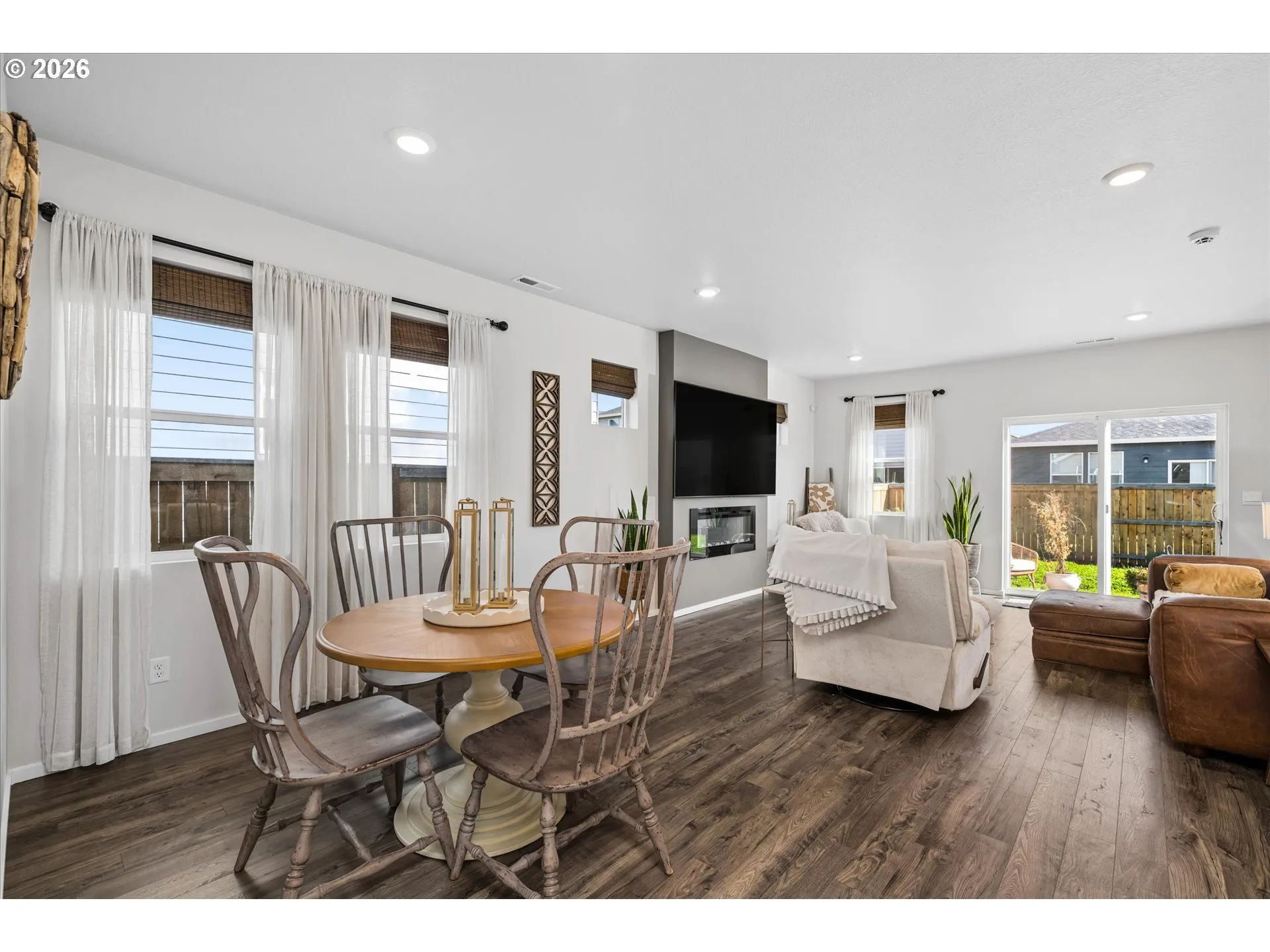Living Room/Dining Room