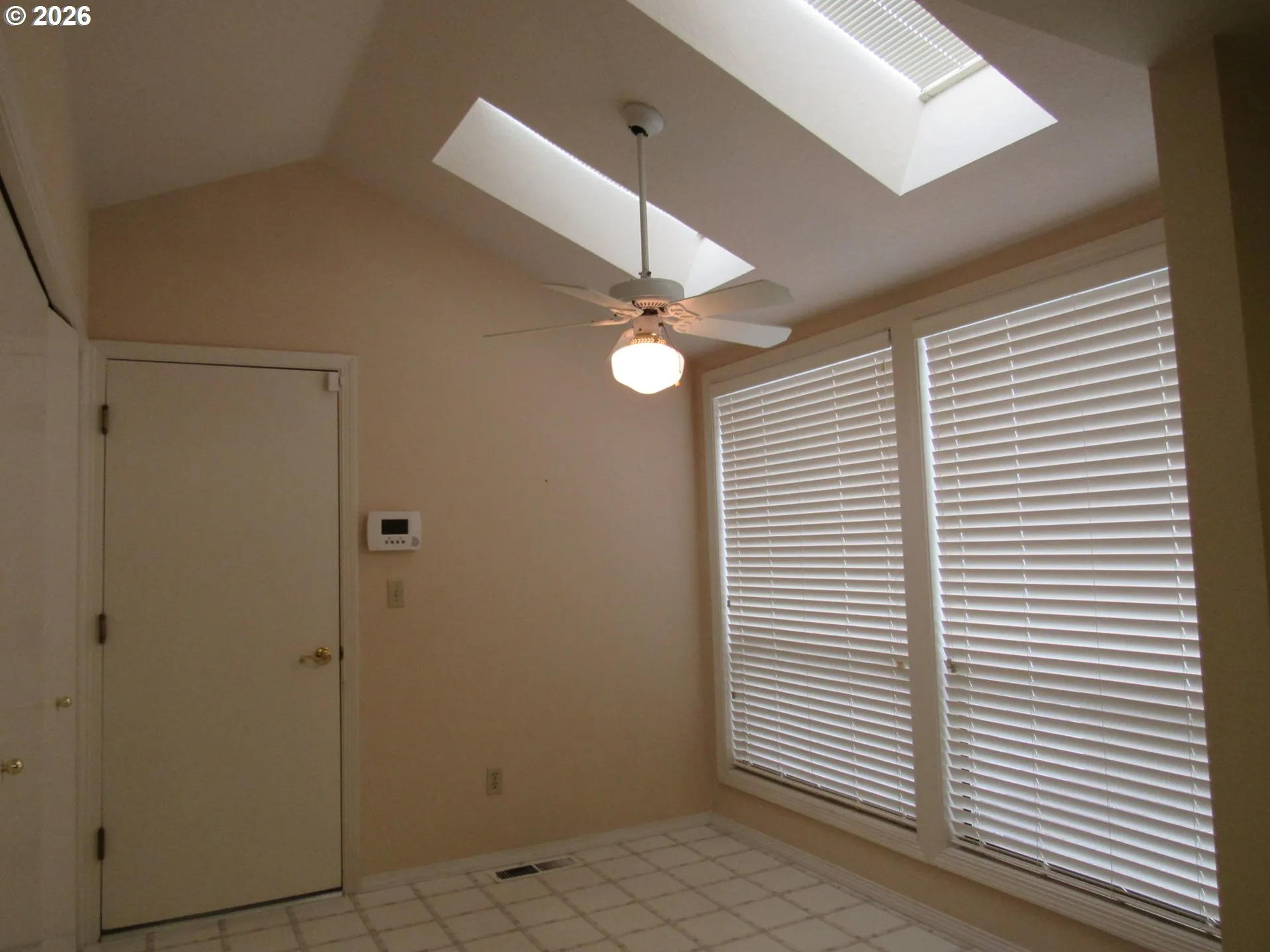 Breakfast Area-Skylight
