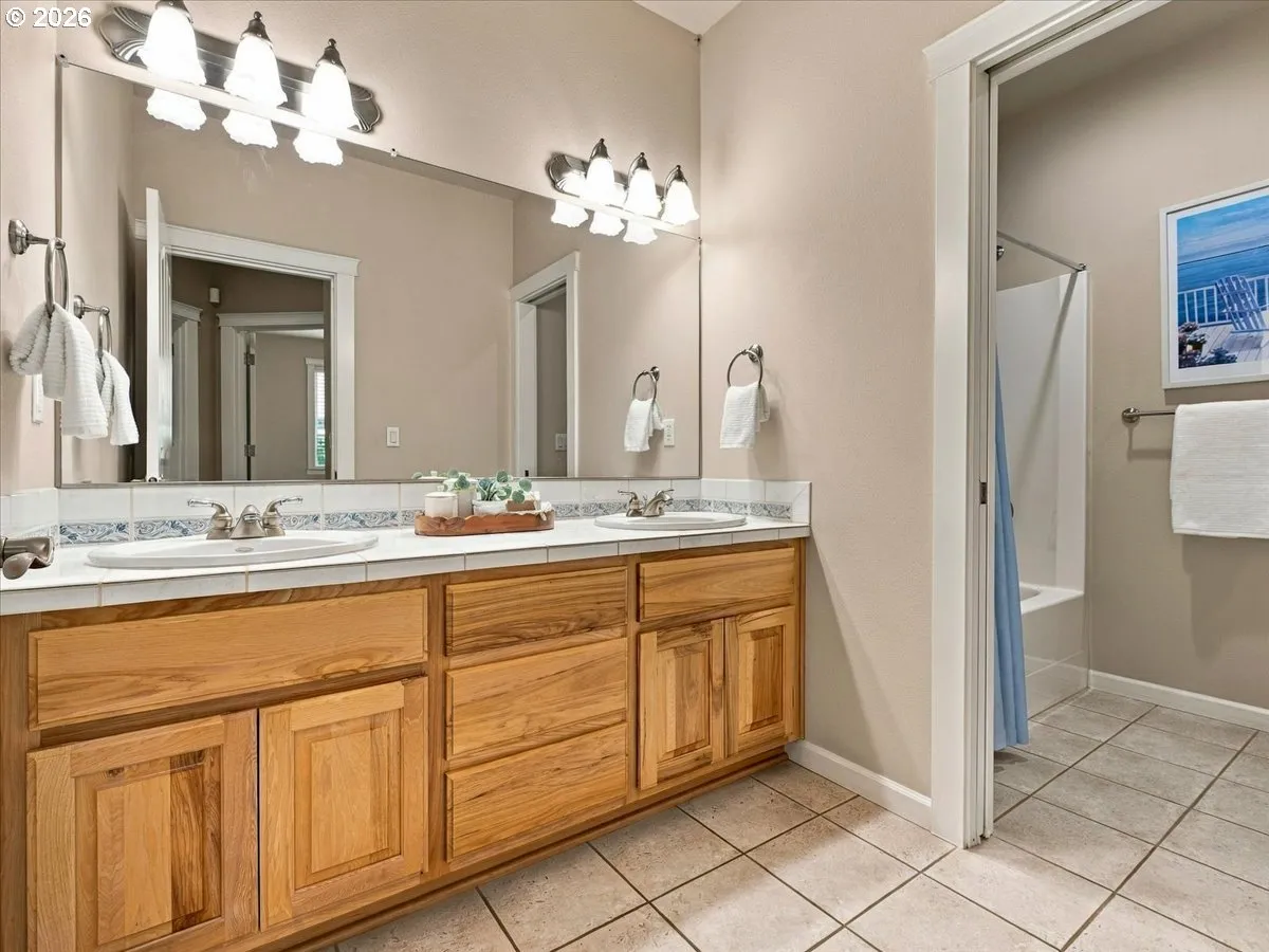 Bathroom-Hall