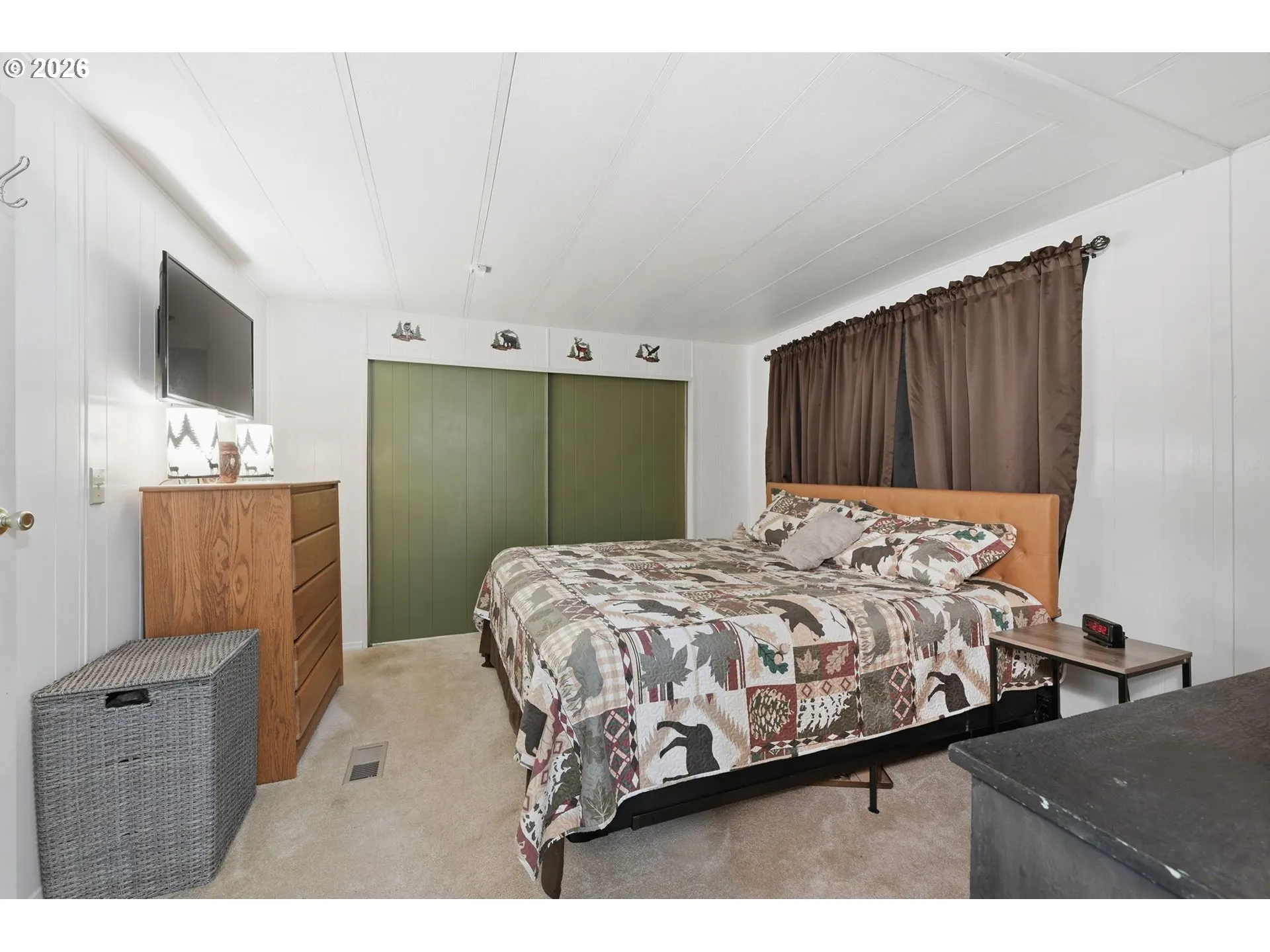 Bedroom, Owner's Suite