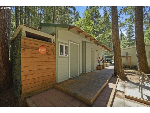 Shed
