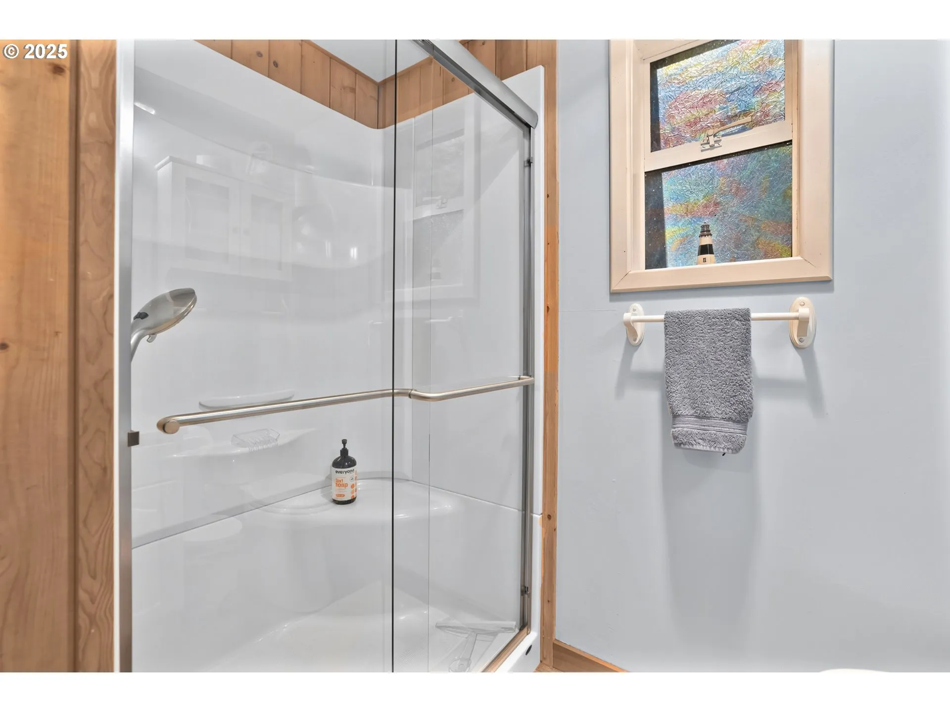 Bathroom-Walk in Shower