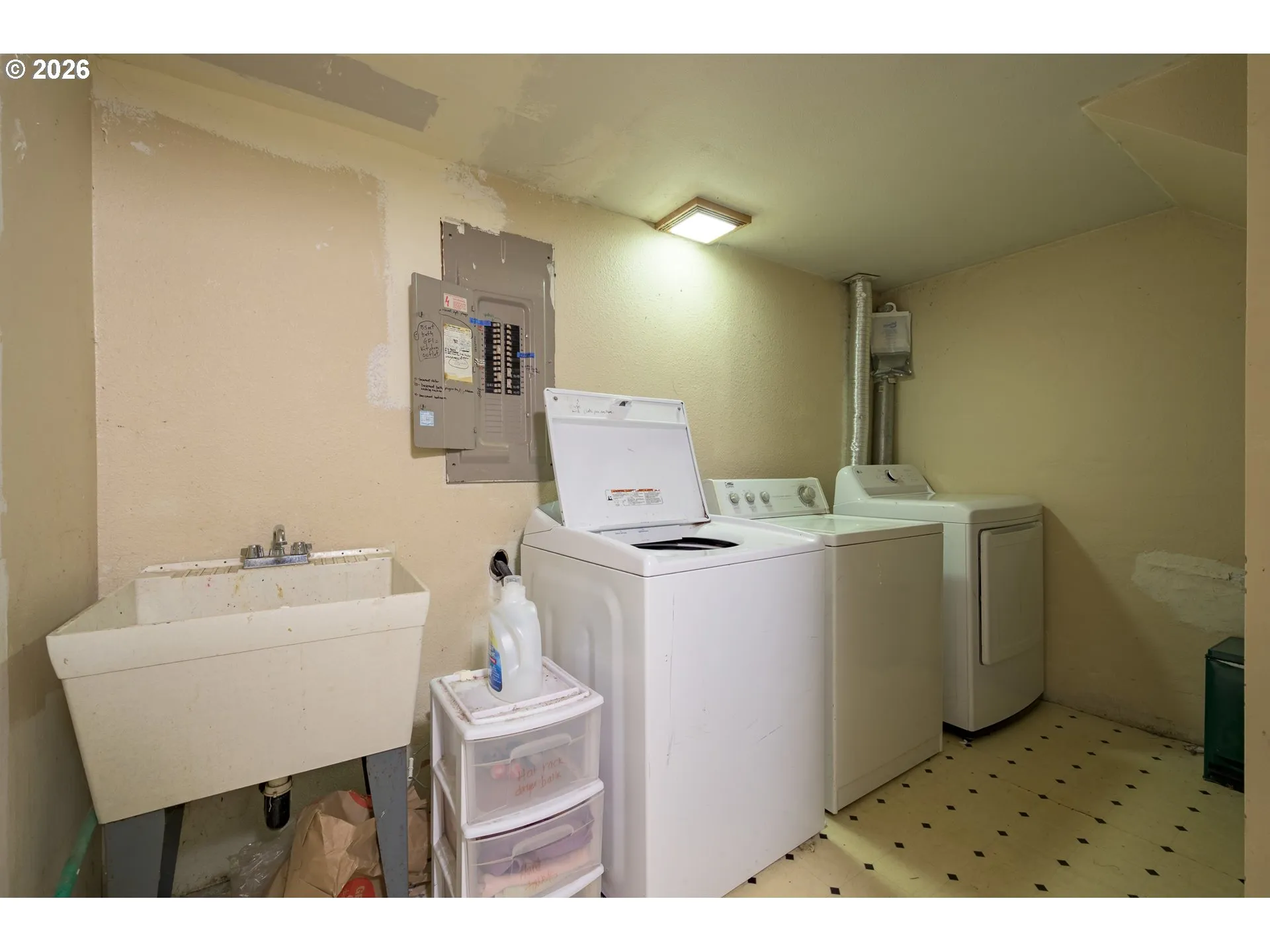 Laundry-basement