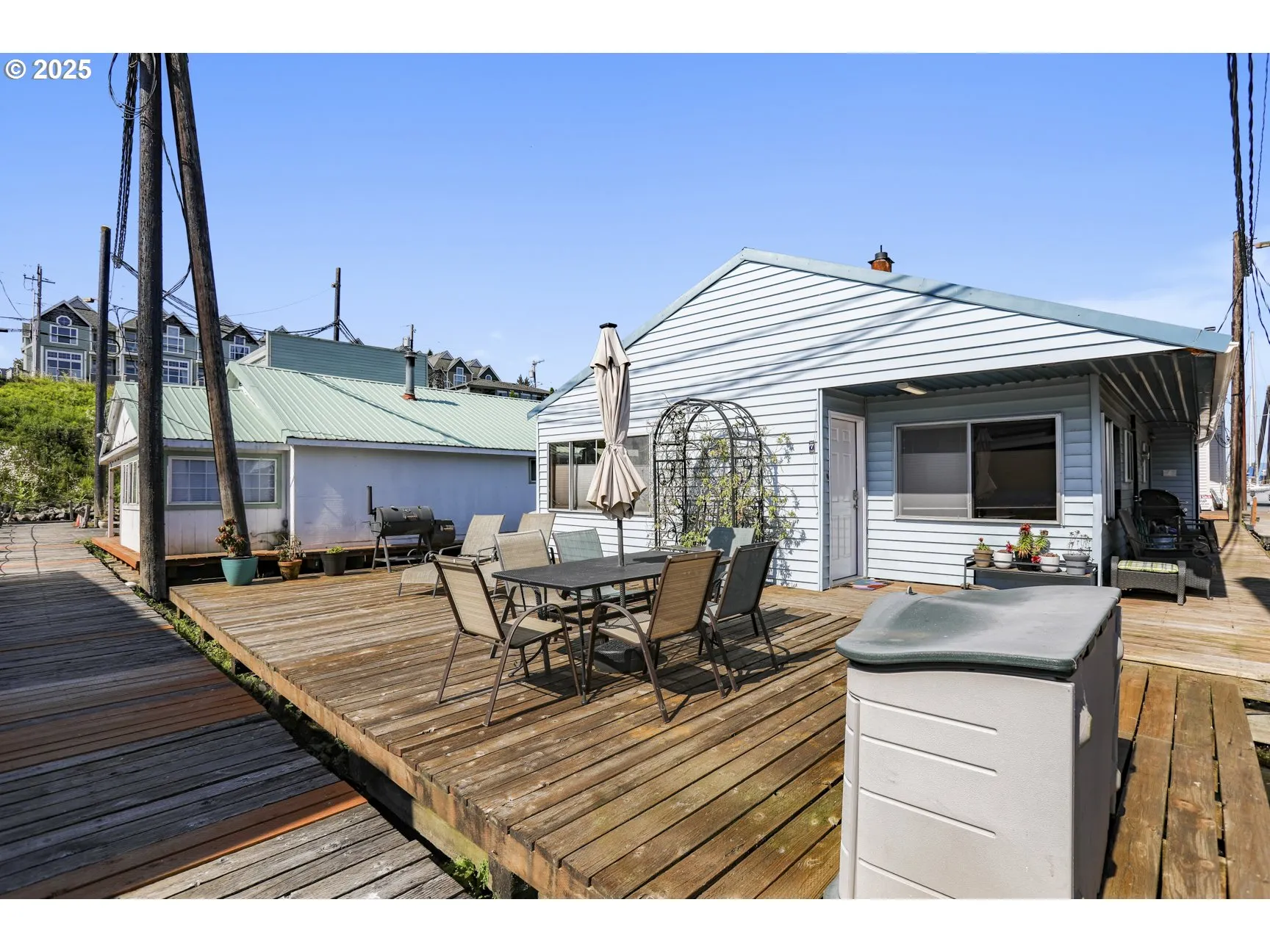Deck-Main