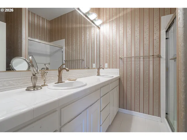 Primary Bedroom-Attached Bathroom