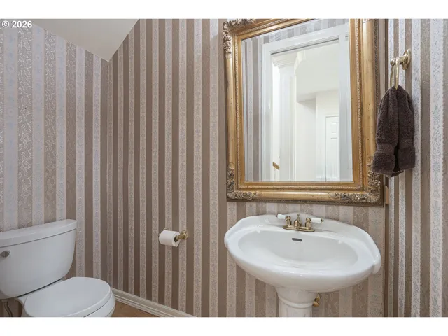 Bathroom-Lower