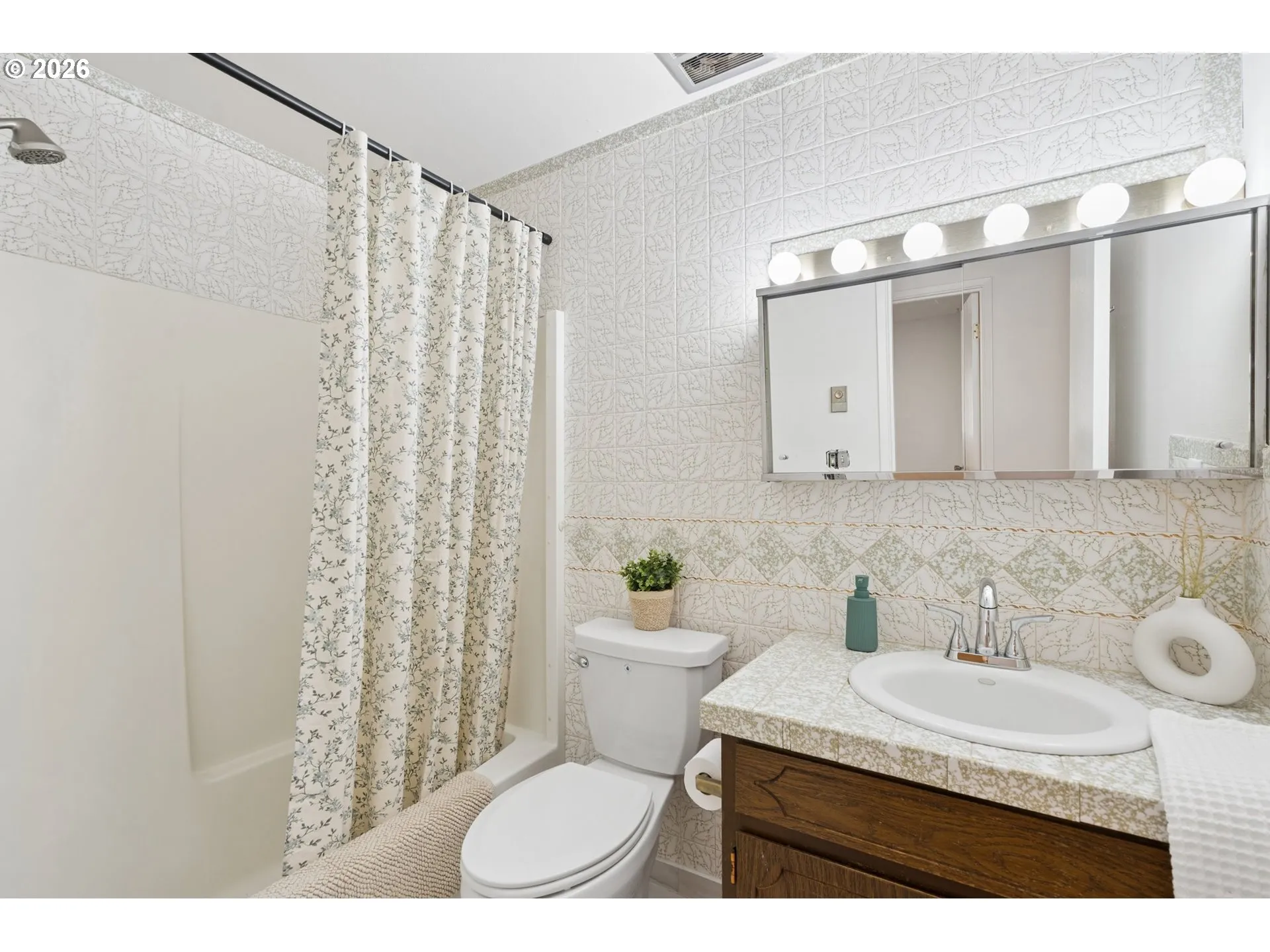 Bathroom-Hall