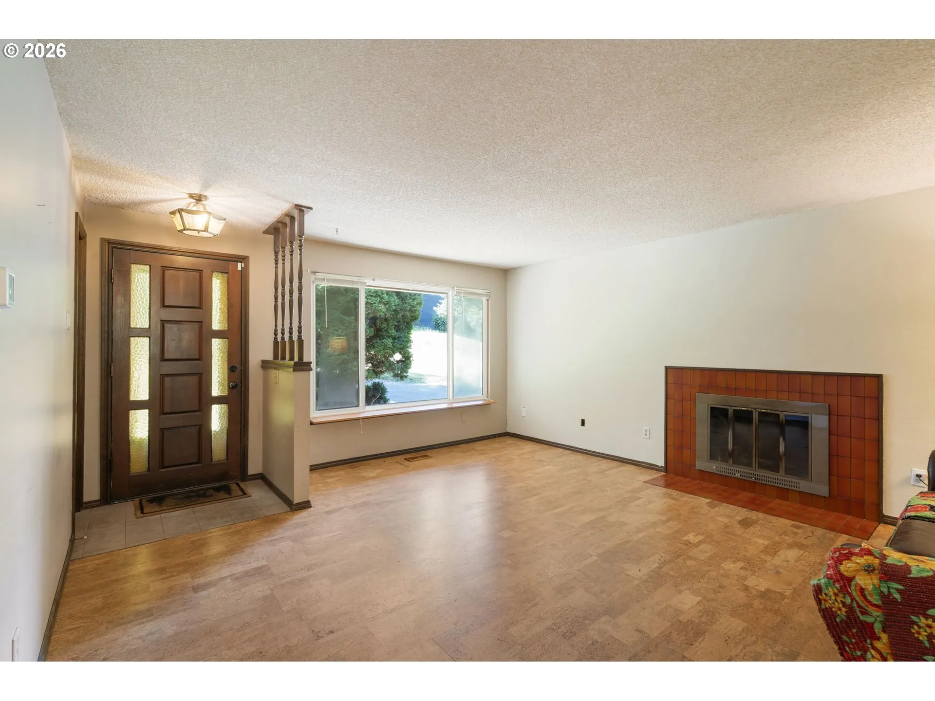 Living Room-Fireplace