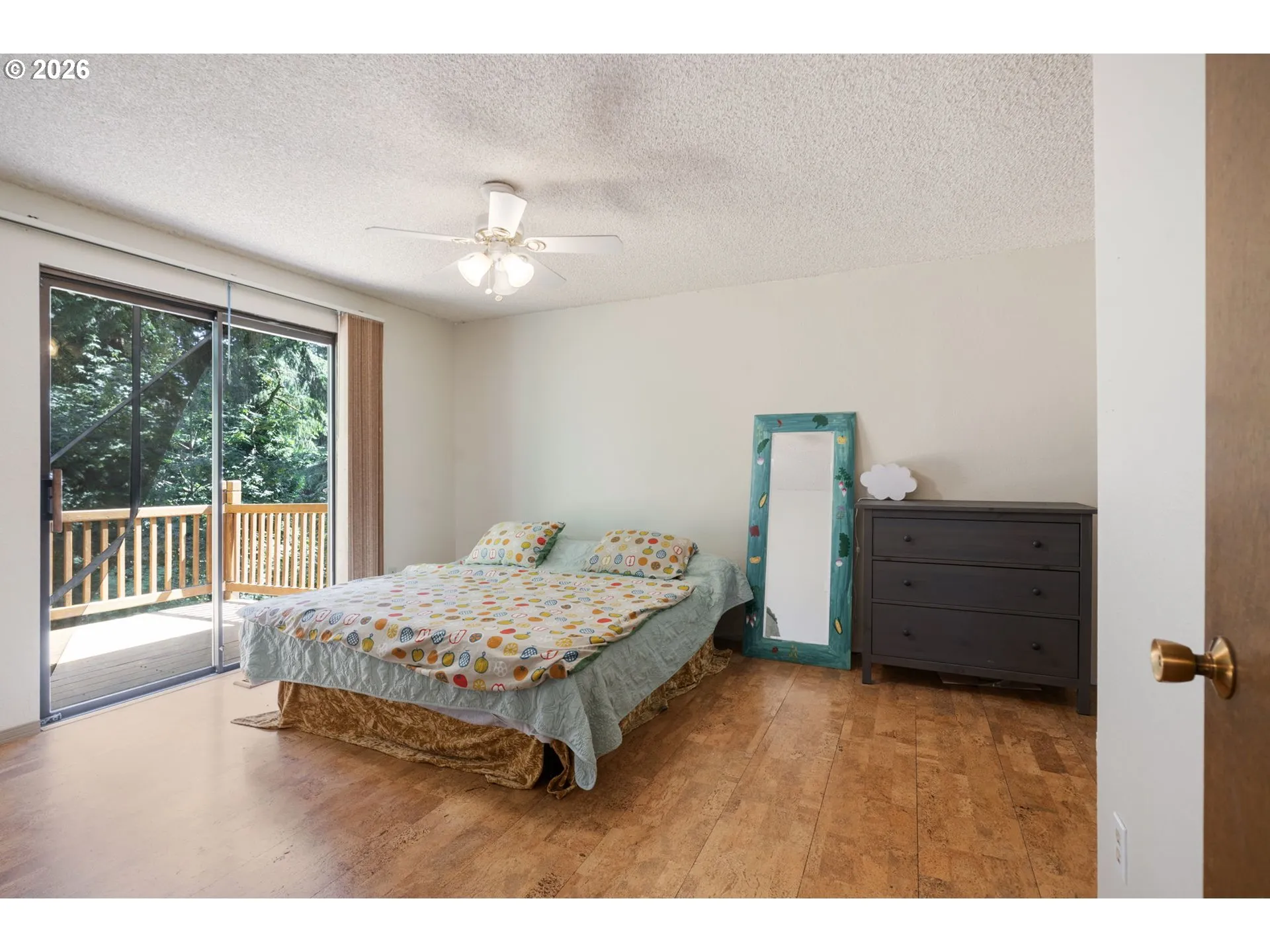 Primary Bedroom-Upper