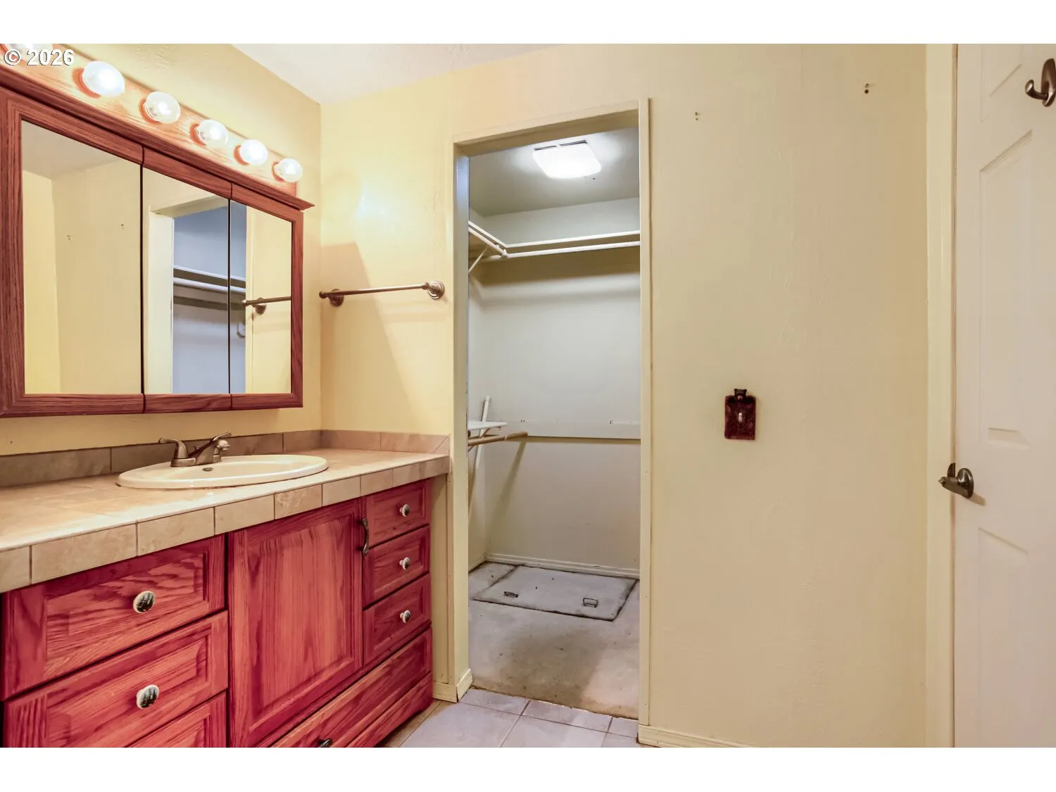Bathroom, Attached