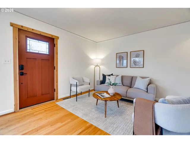 Entrance/Foyer-Wide Angle/Fisheye