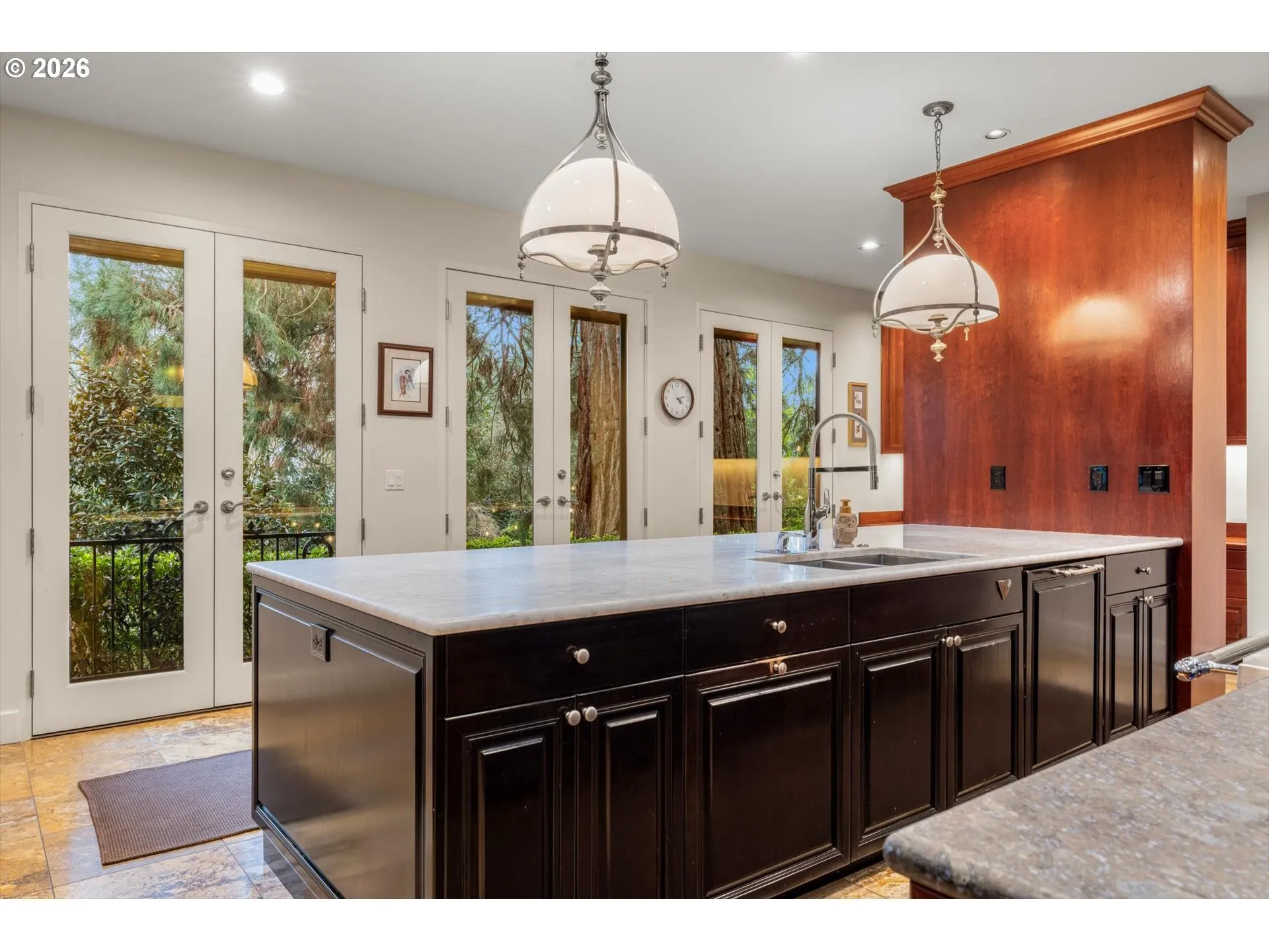 Kitchen-Island