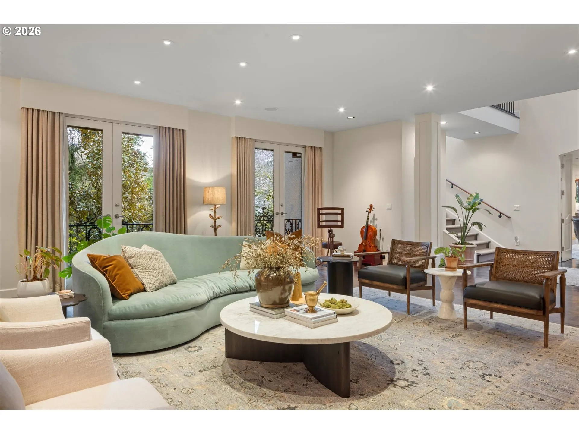 Living Room-Fireplace