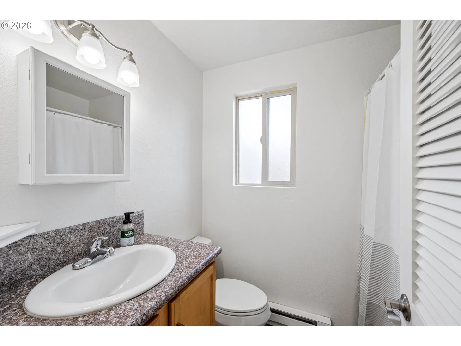 Bathroom-Upper
