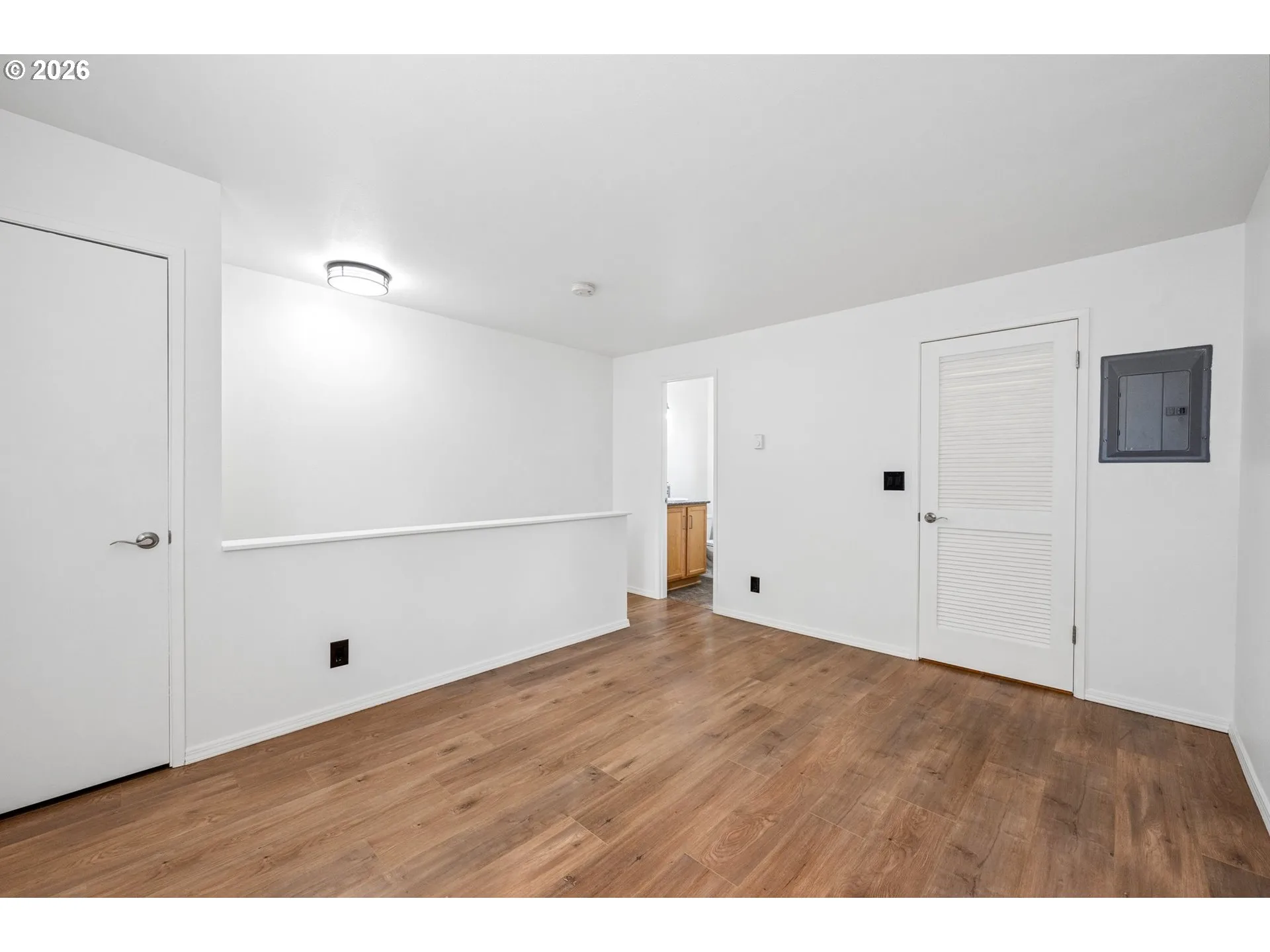 Bedroom, Primary