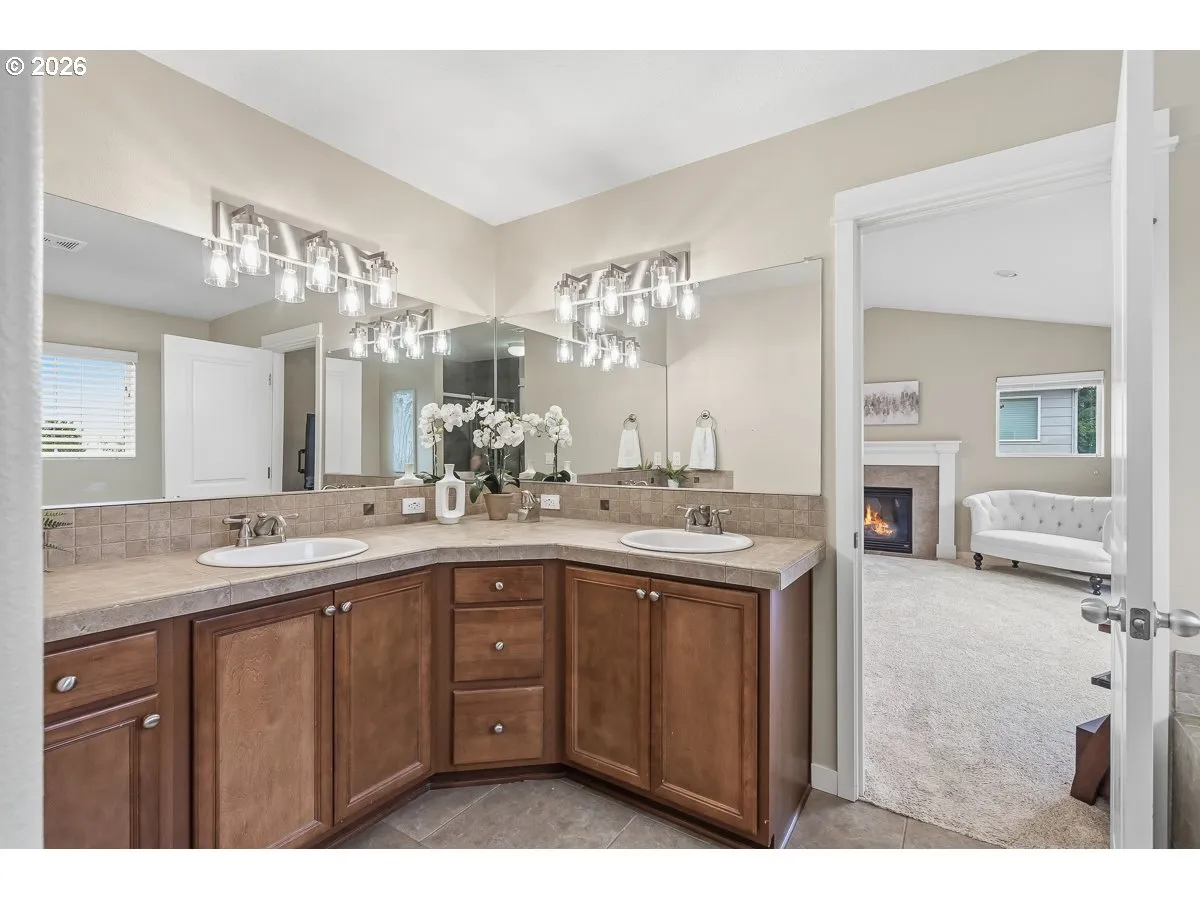 Bathroom-Double Sinks