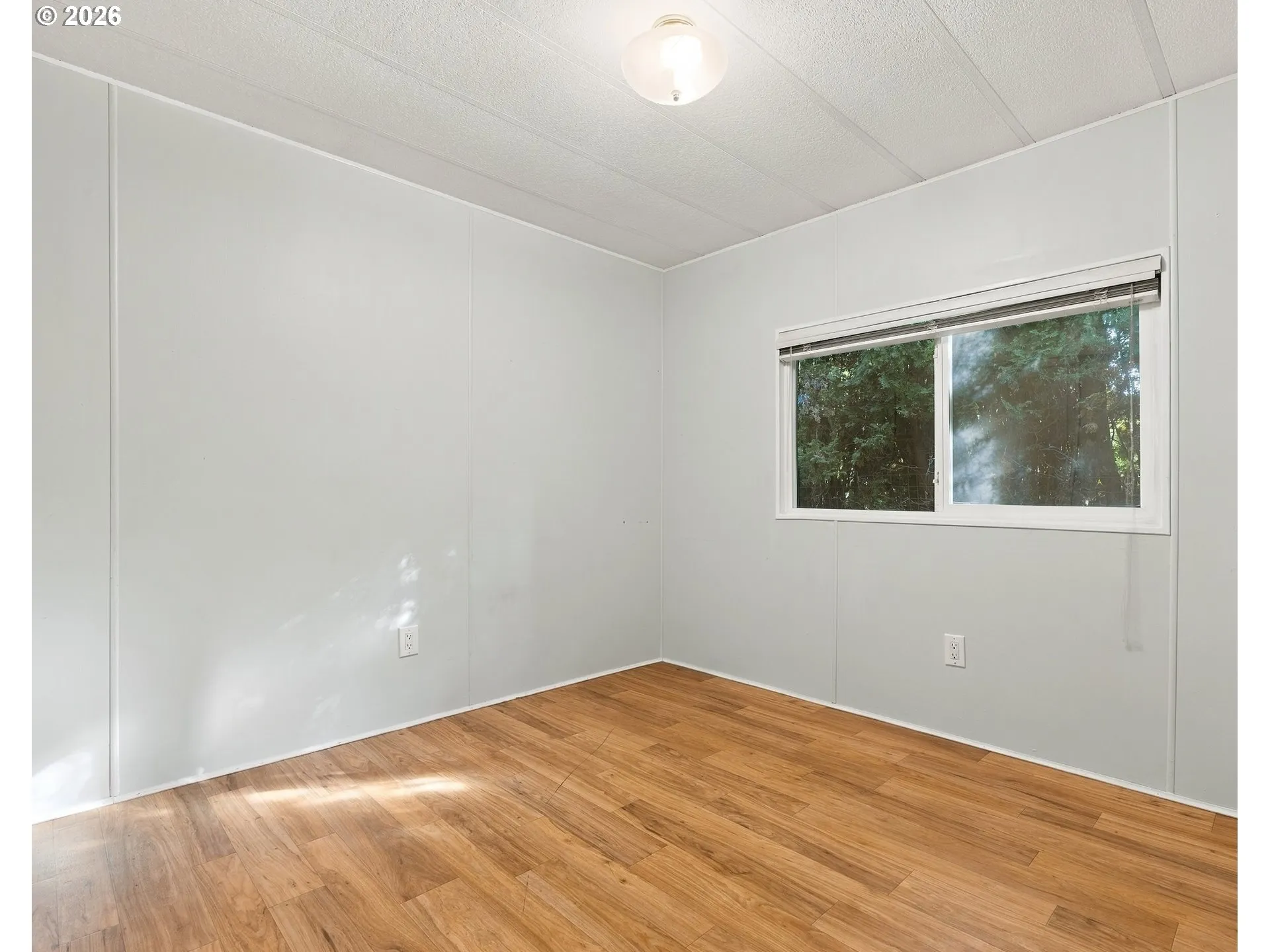 Bedroom-Main