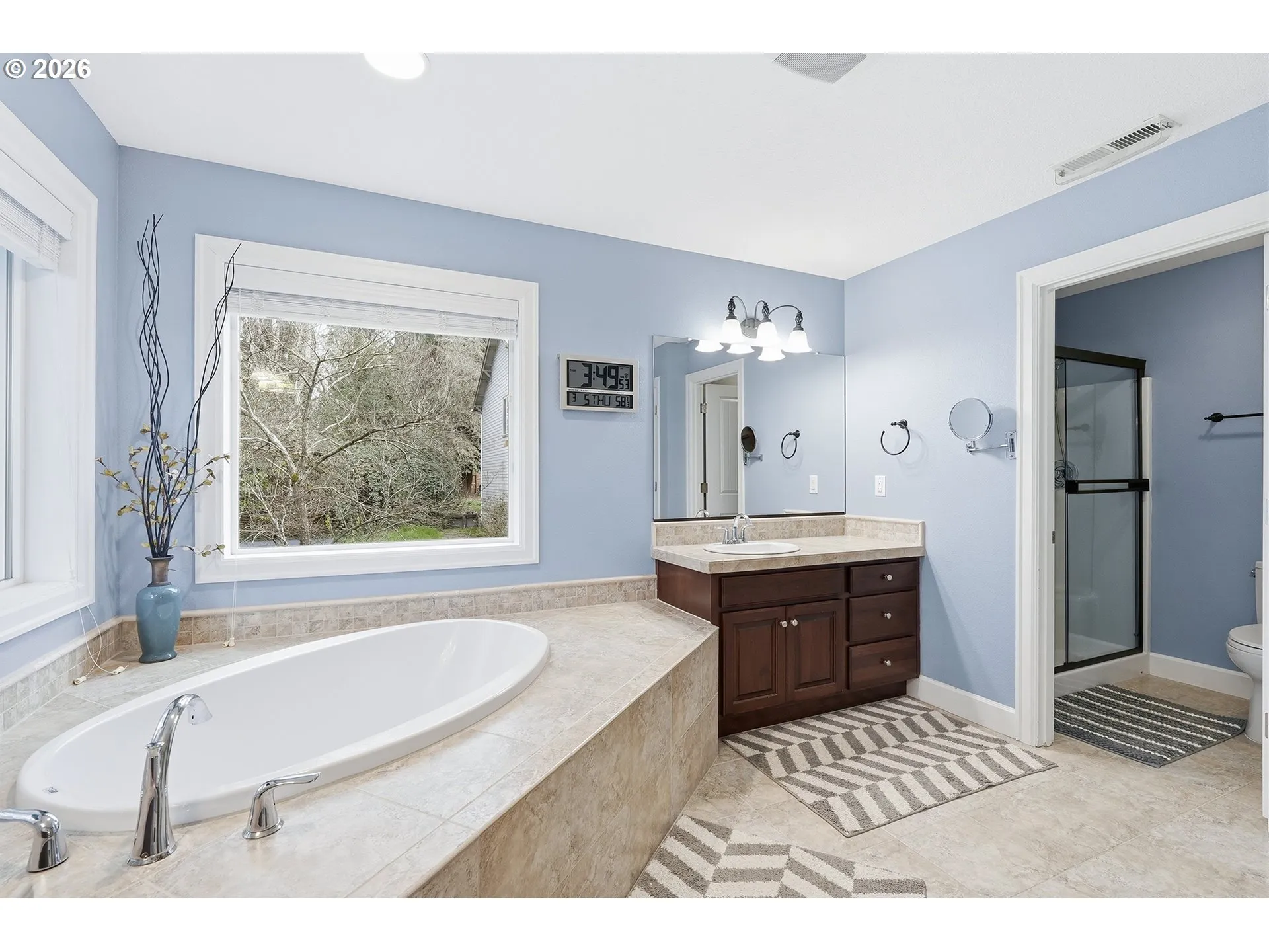Bathroom-Walk in Shower