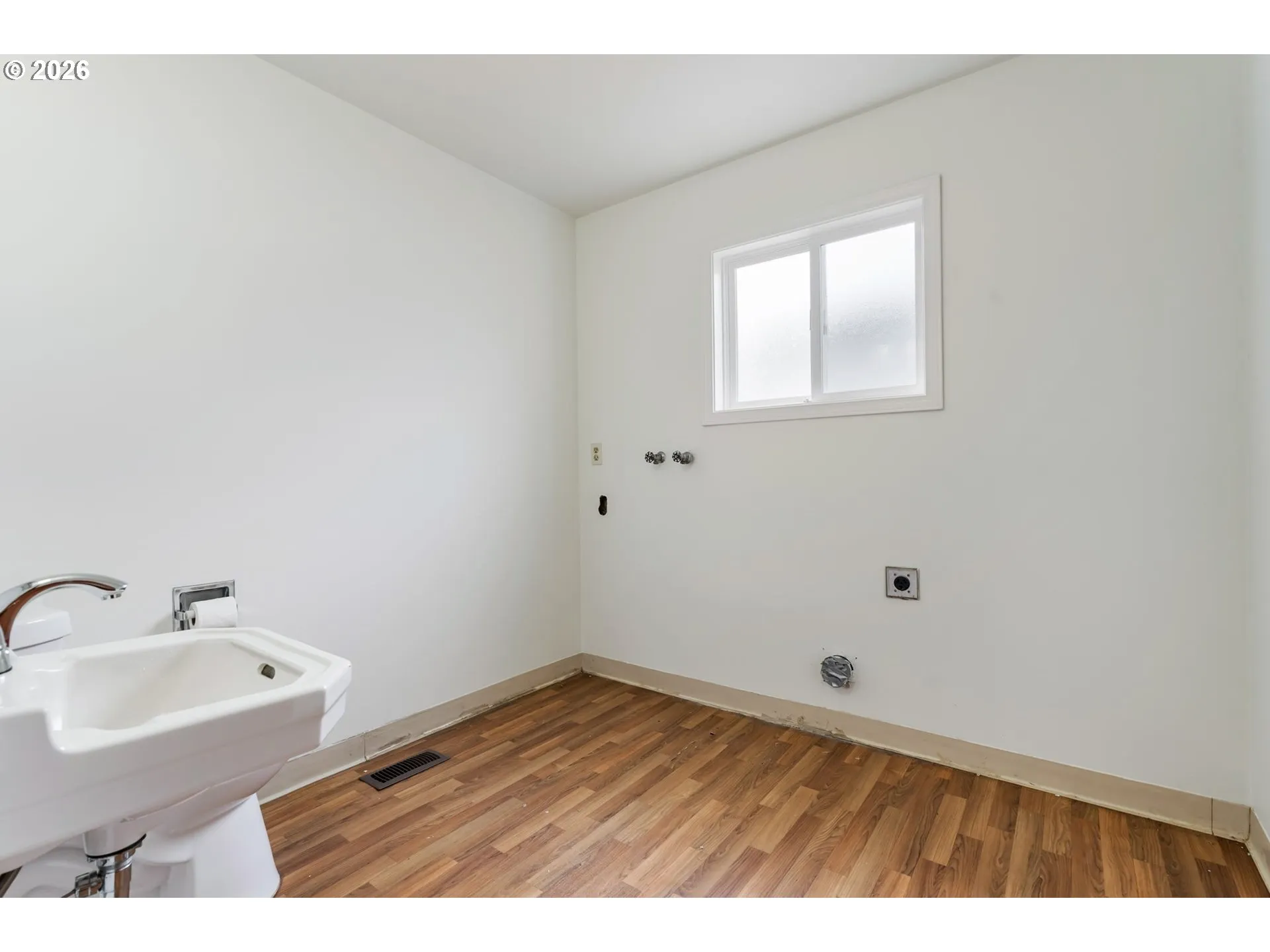 Laundry-Main