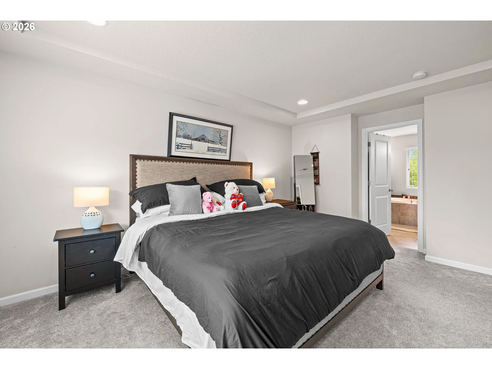Primary Bedroom-Upper