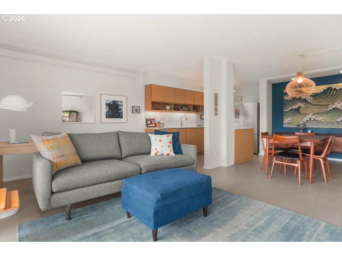 Living Room/Dining Room