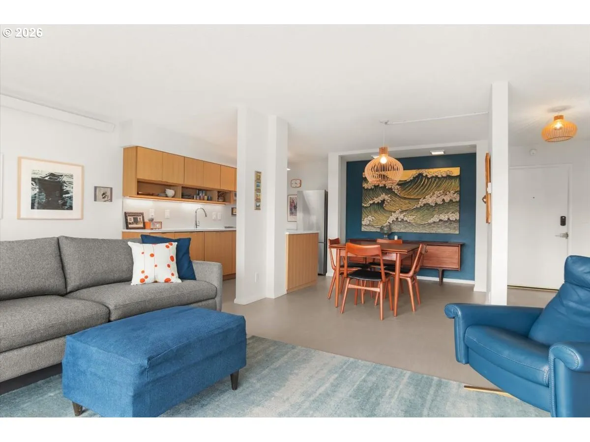 Living Room/Dining Room