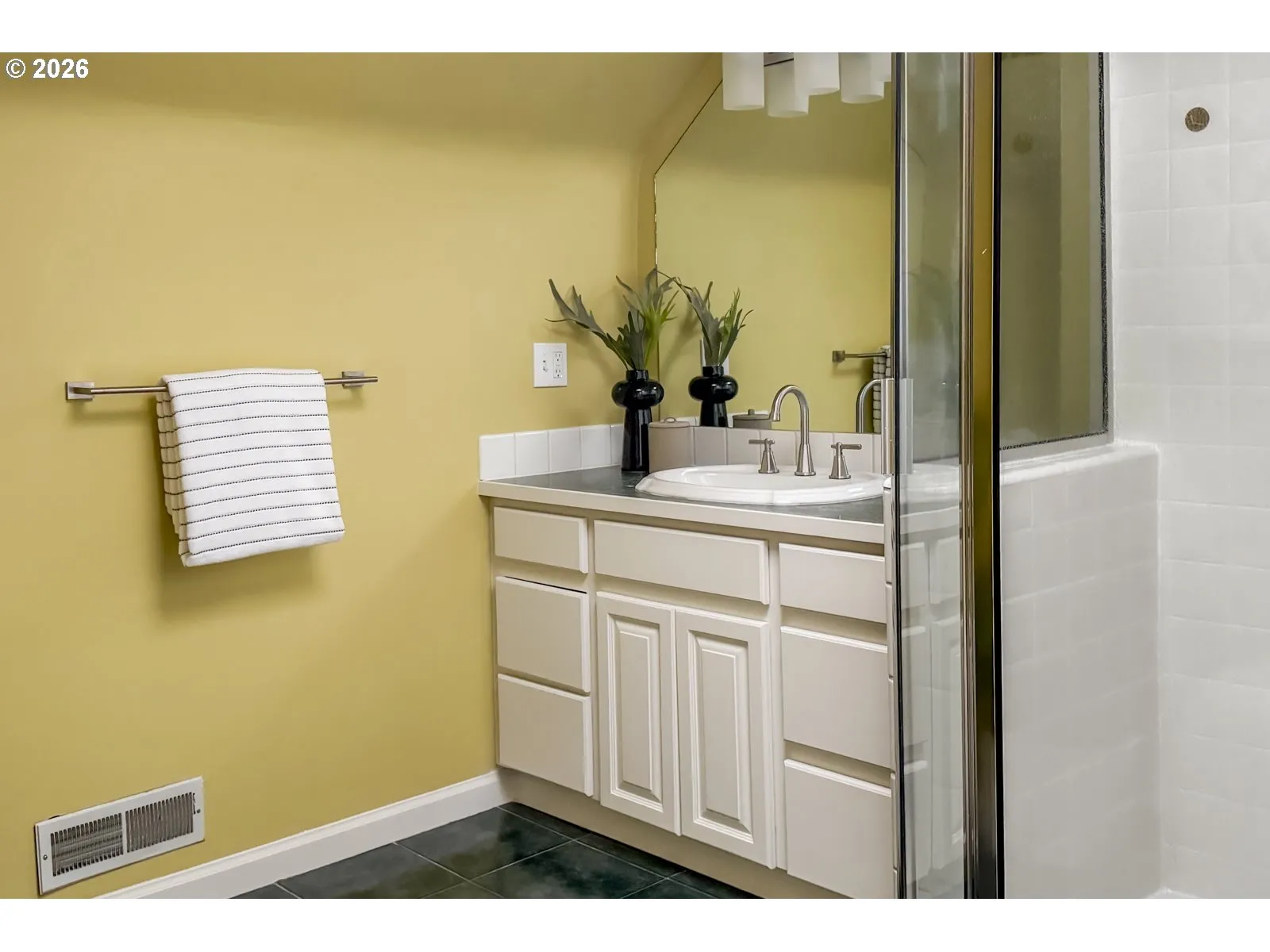 Bathroom-Upper