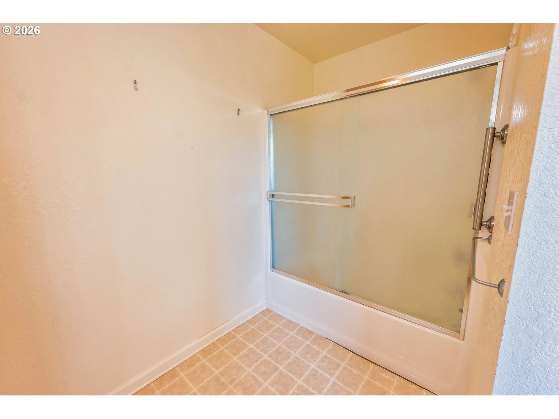 Bathroom, Attached-Walk in Shower