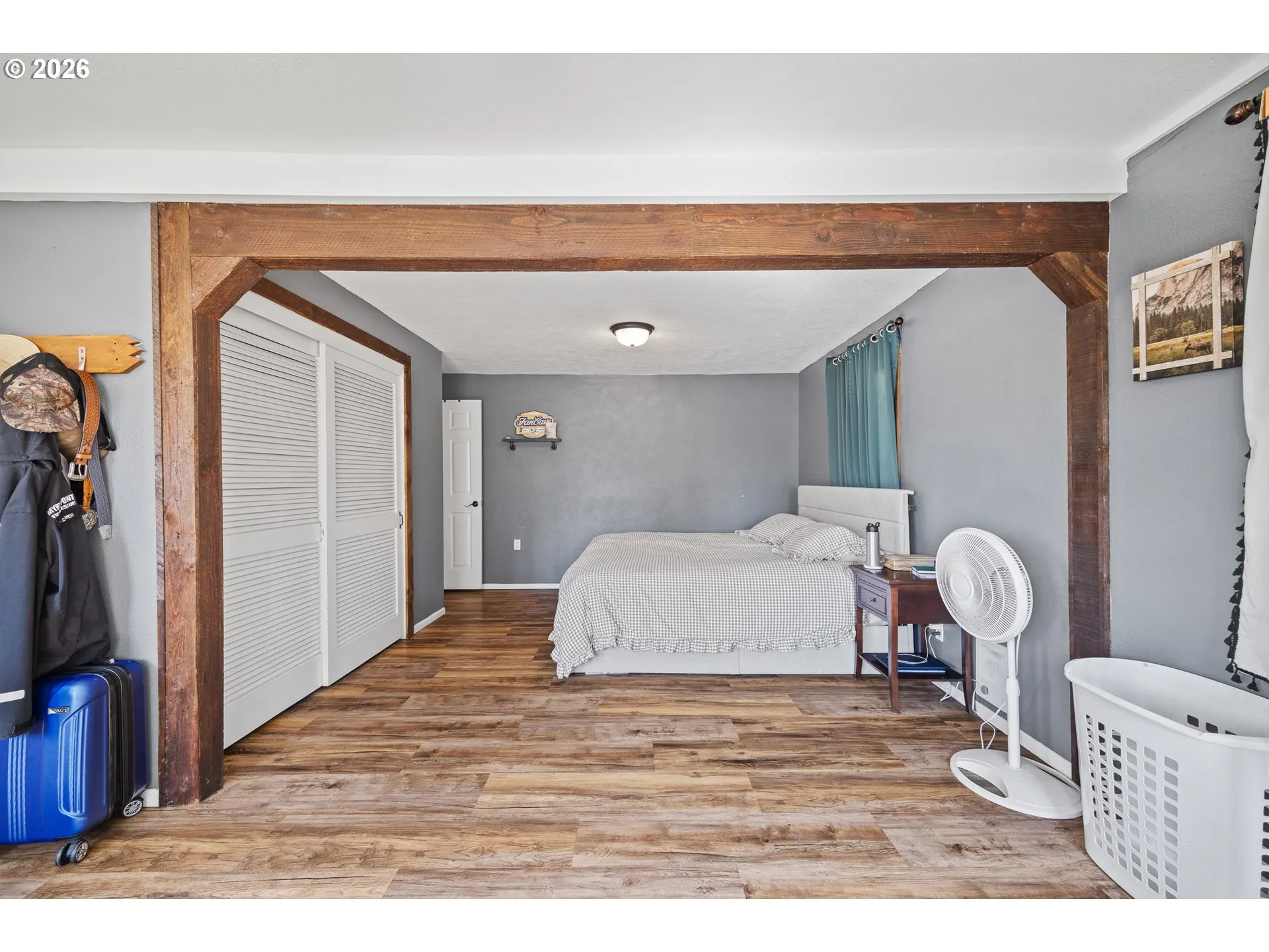 Bedroom, Primary