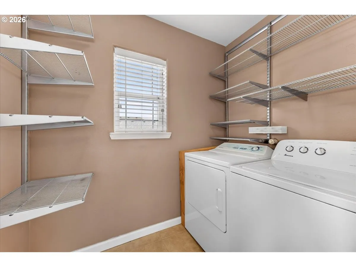Laundry-Upper