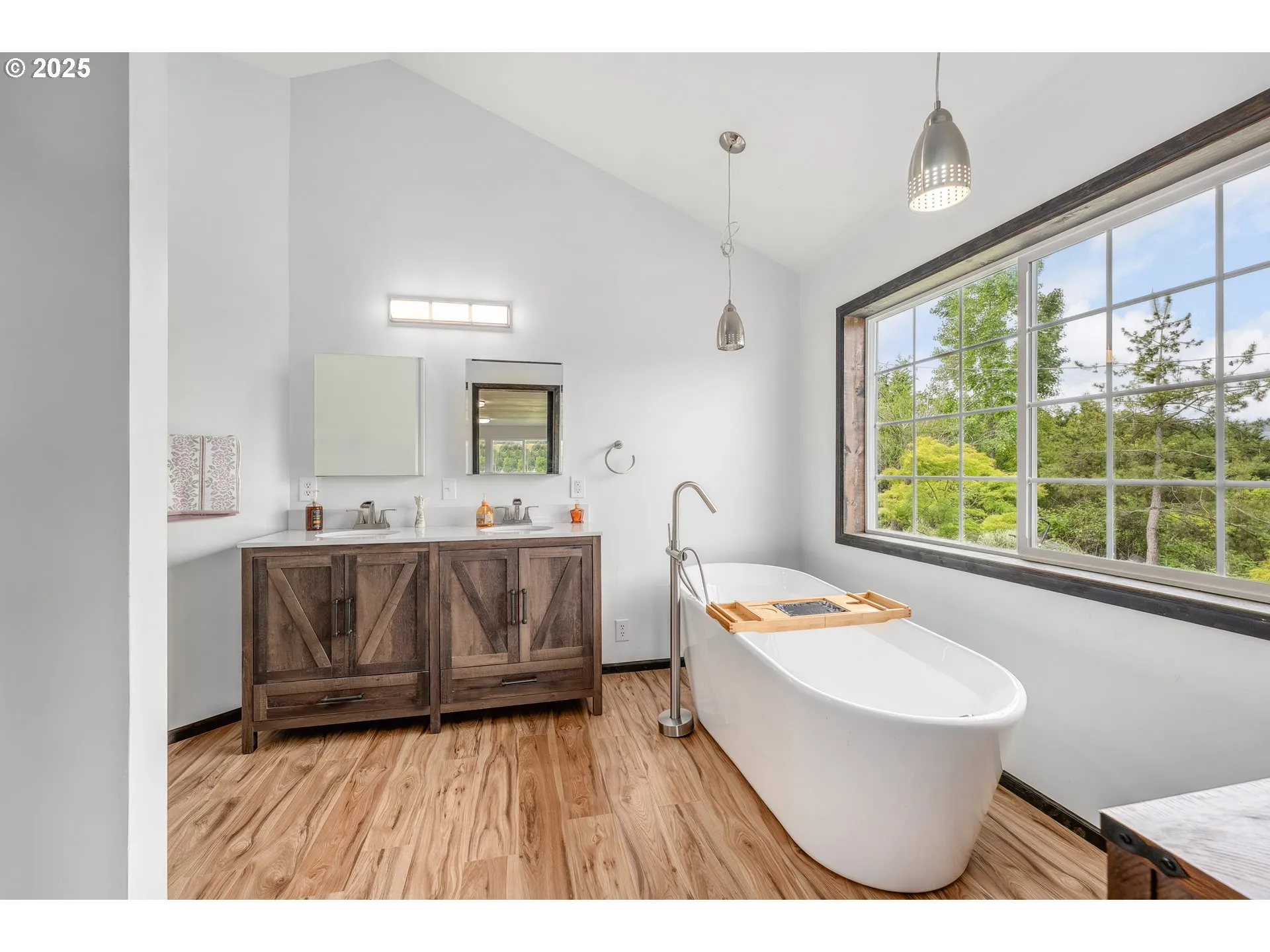 Owner's Suite Bathroom