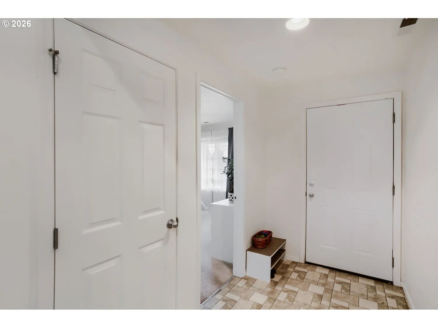Entrance/Foyer