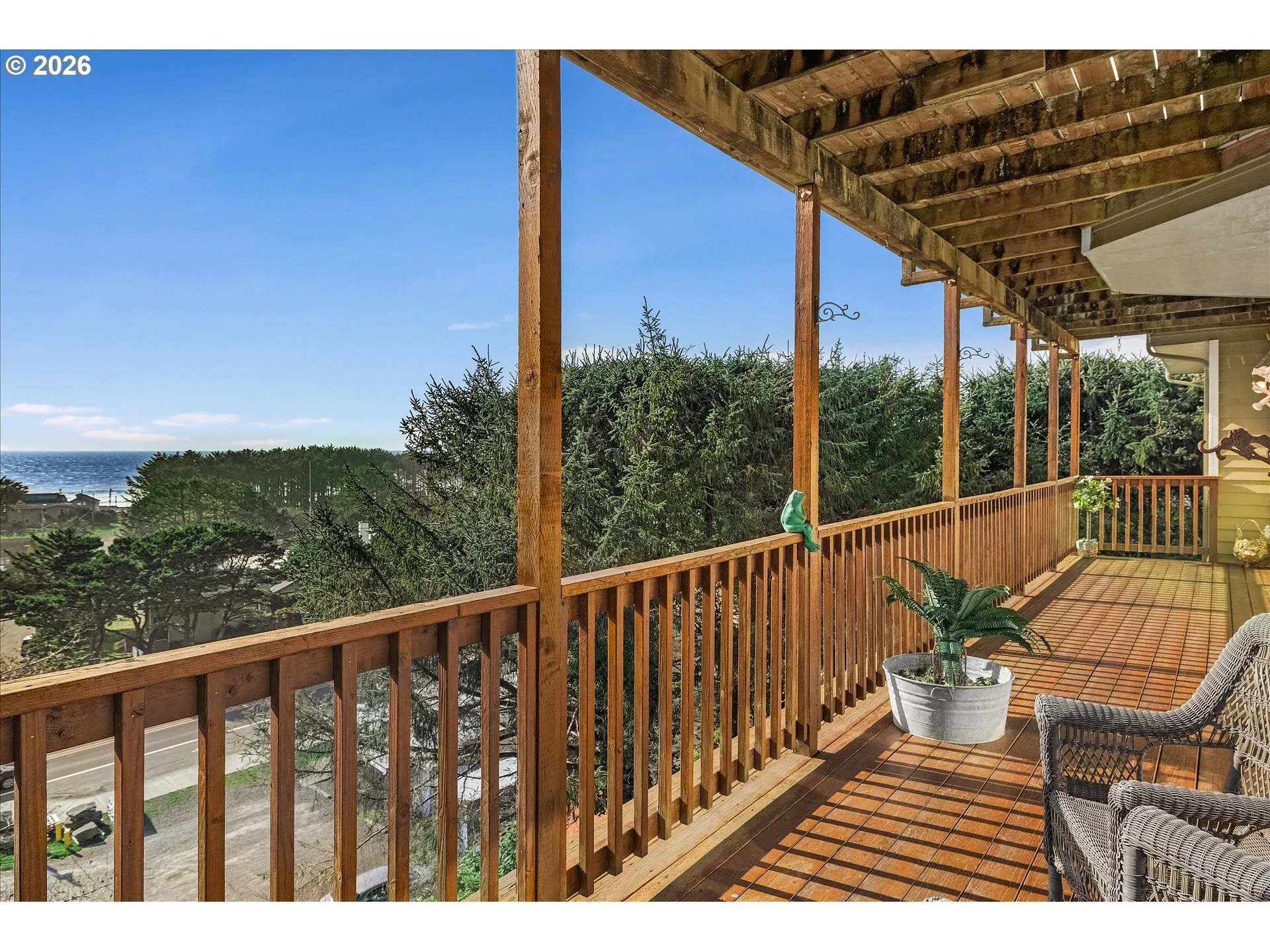 Deck-Lower