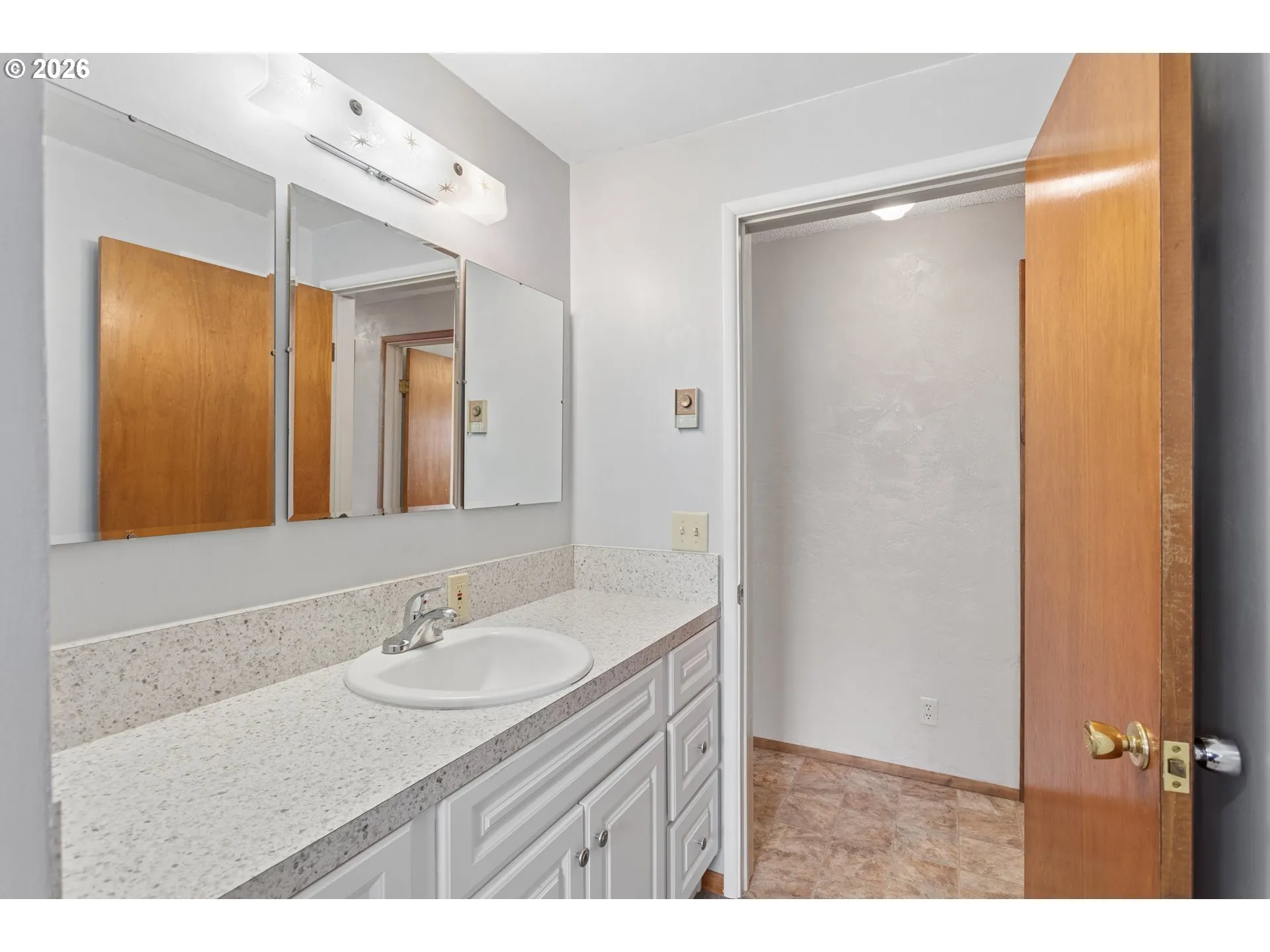 Bathroom-Hall