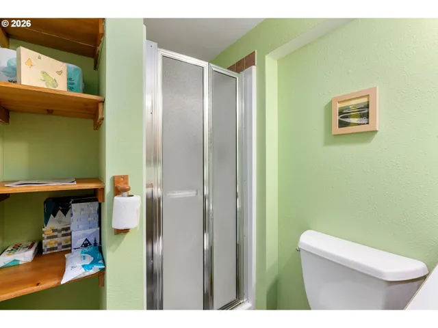 Bathroom-Lower