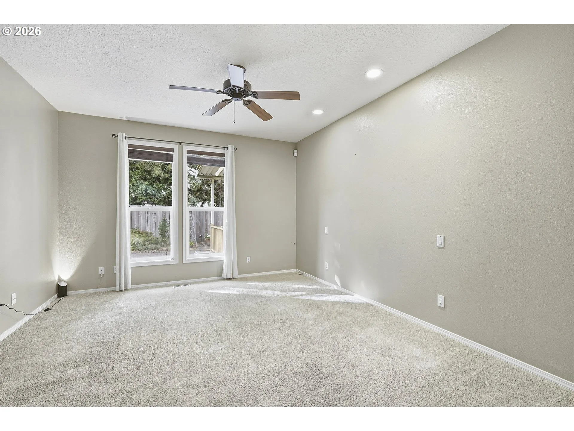 Bedroom, Primary