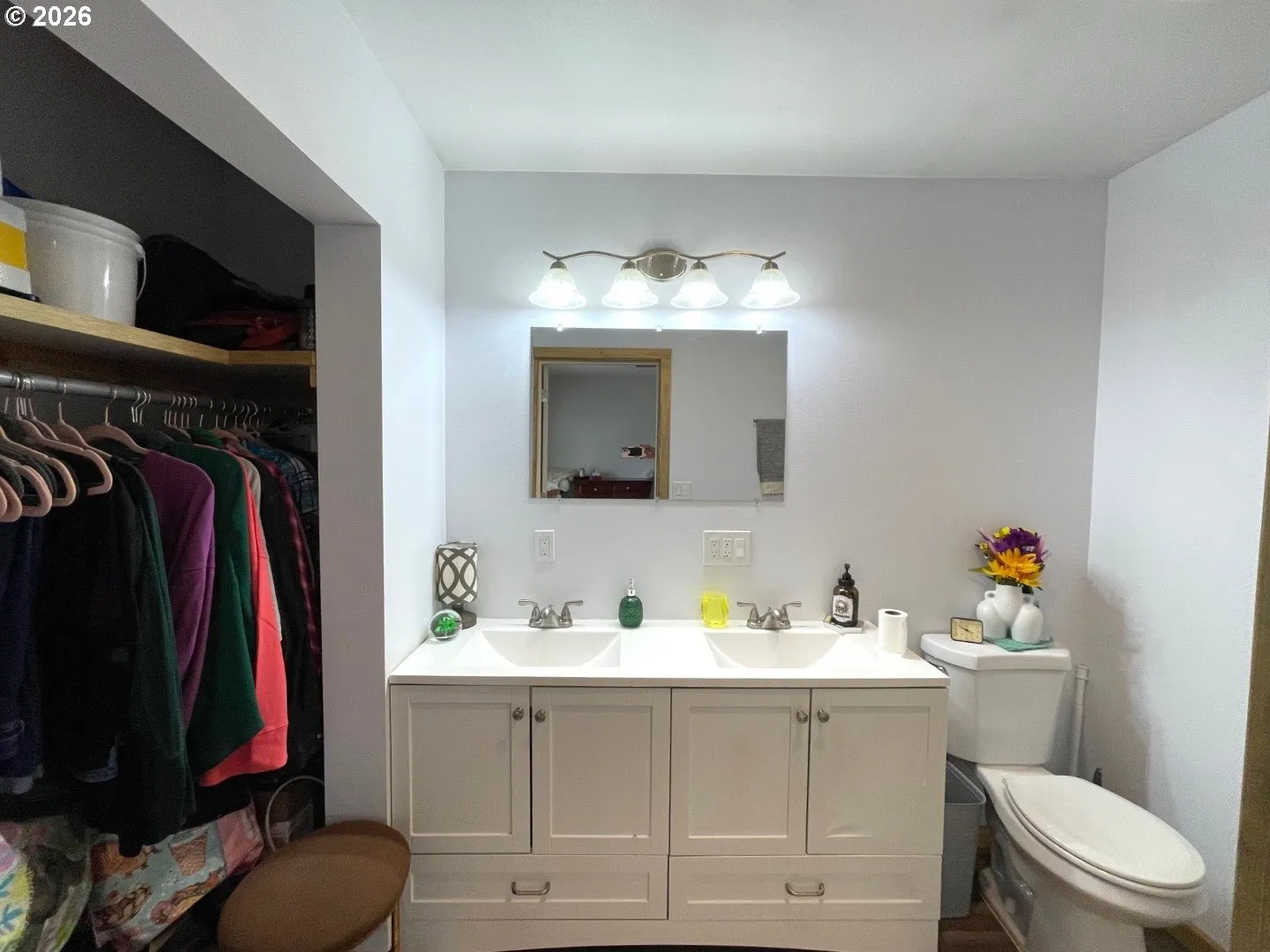 Bathroom, Attached-Double Sinks