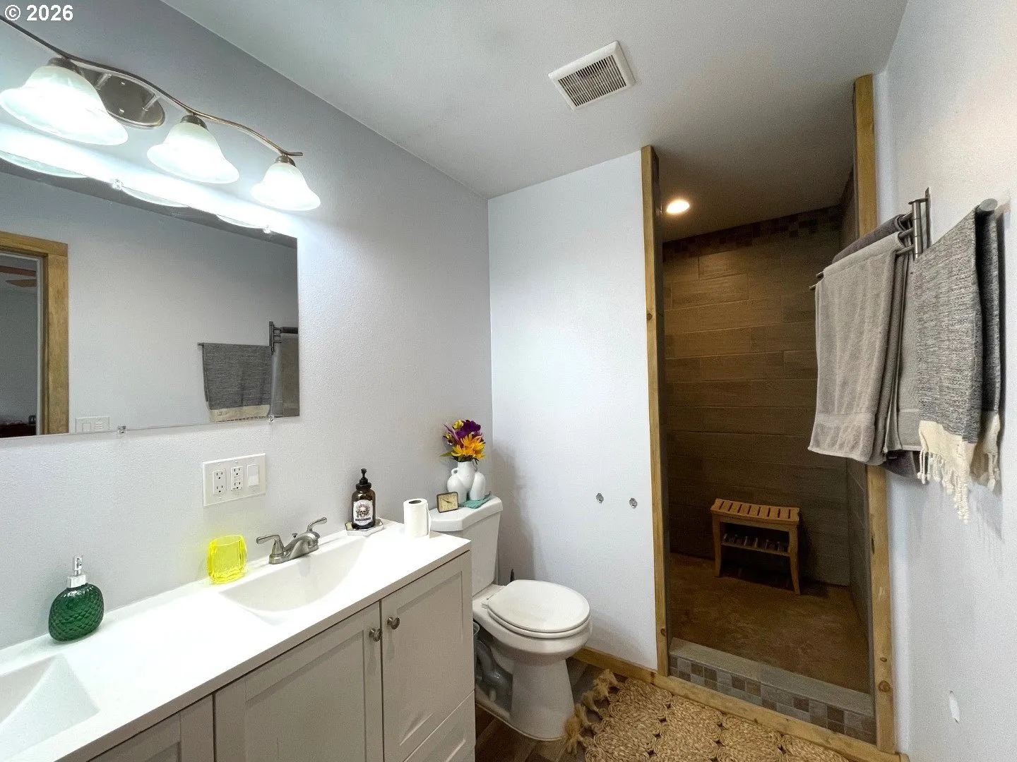 Bathroom, Attached-Double Sinks