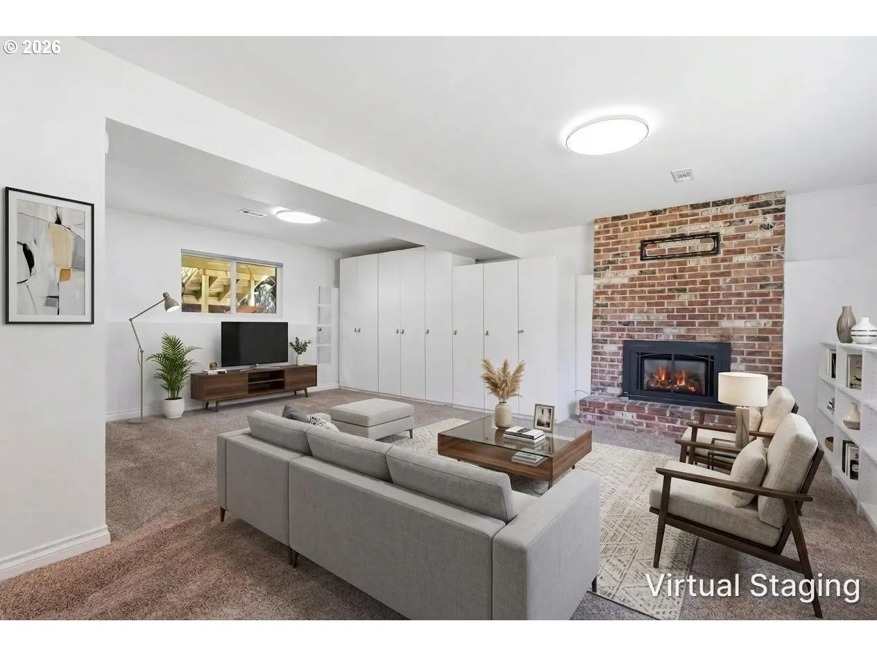 Family Room-Lower
