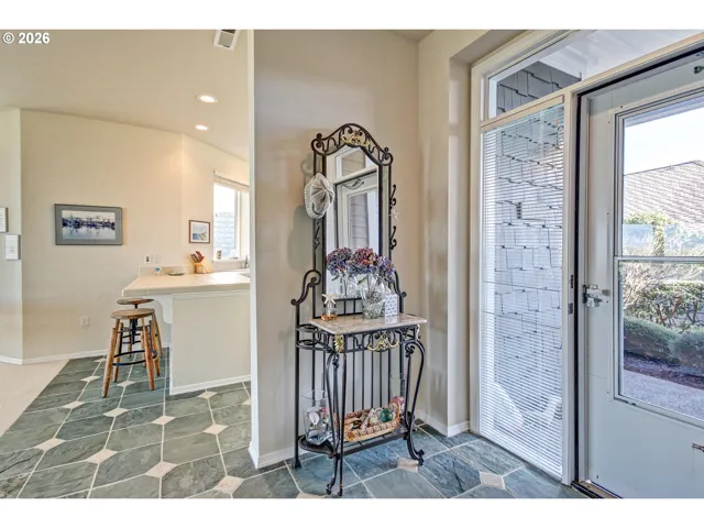 Entrance/Foyer