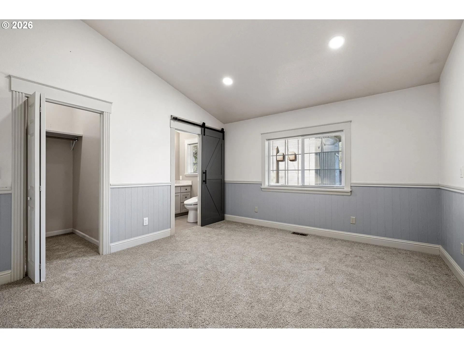 Bedroom, Primary-Vaulted Ceilings