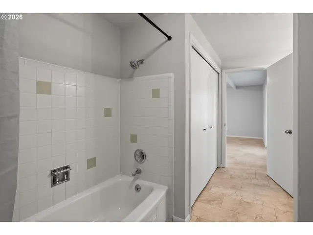 Bathroom-Hall