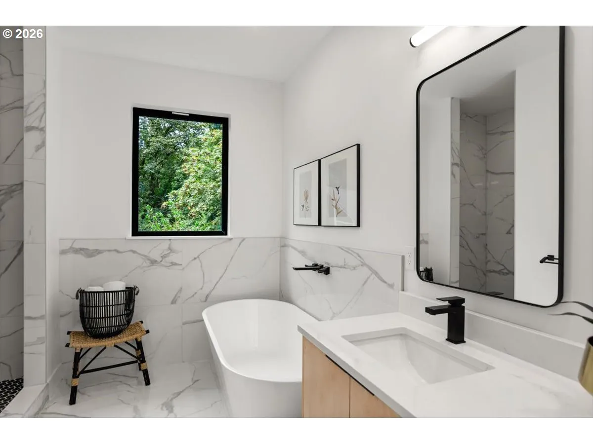 Primary Bedroom-Attached Bathroom