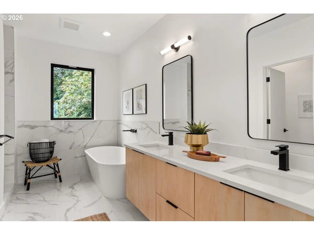 Primary Bedroom-Attached Bathroom