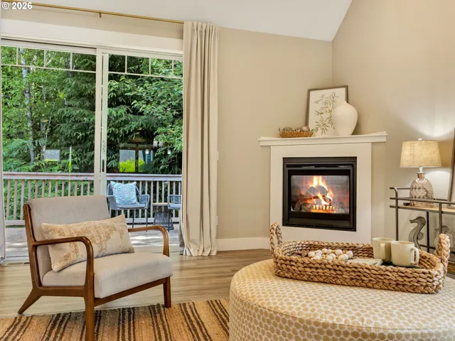 Living Room-Fireplace