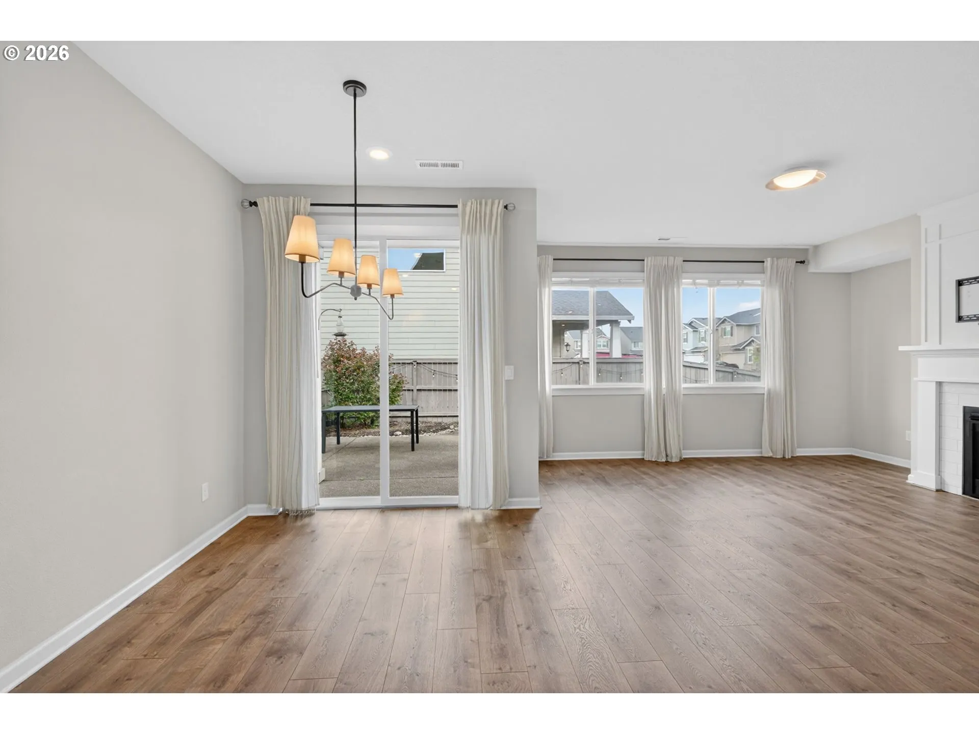 Living Room/Dining Room