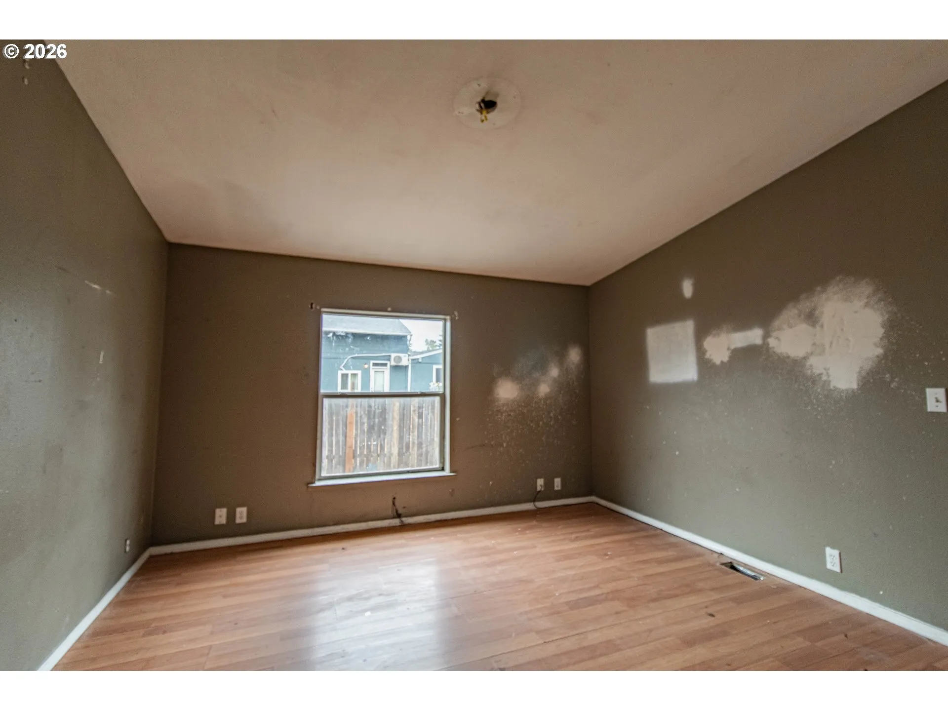 Bedroom, Primary