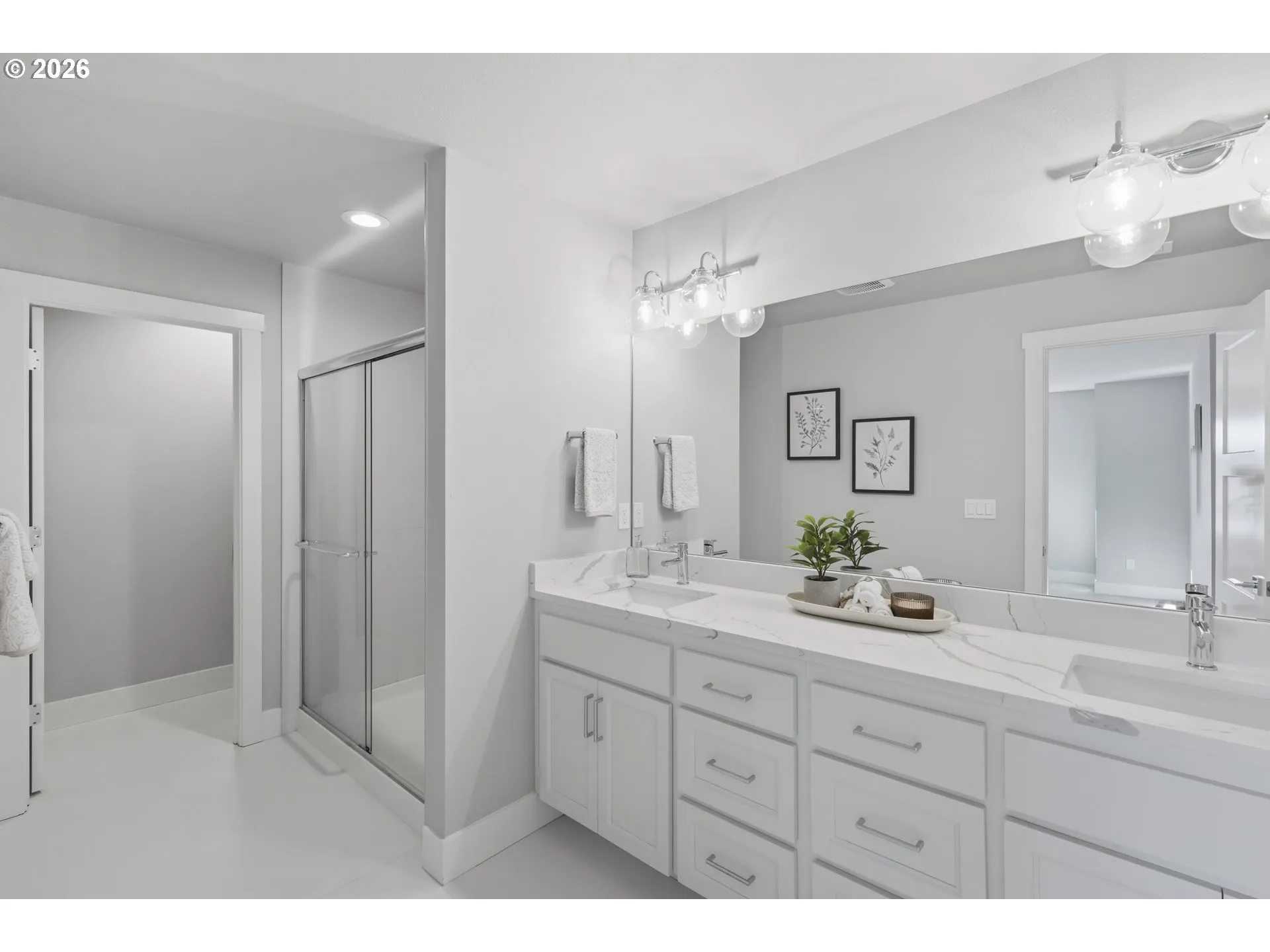Bathroom-Walk in Shower